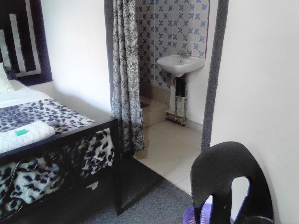 Fish Eagle Backpackers Lusaka Exterior foto